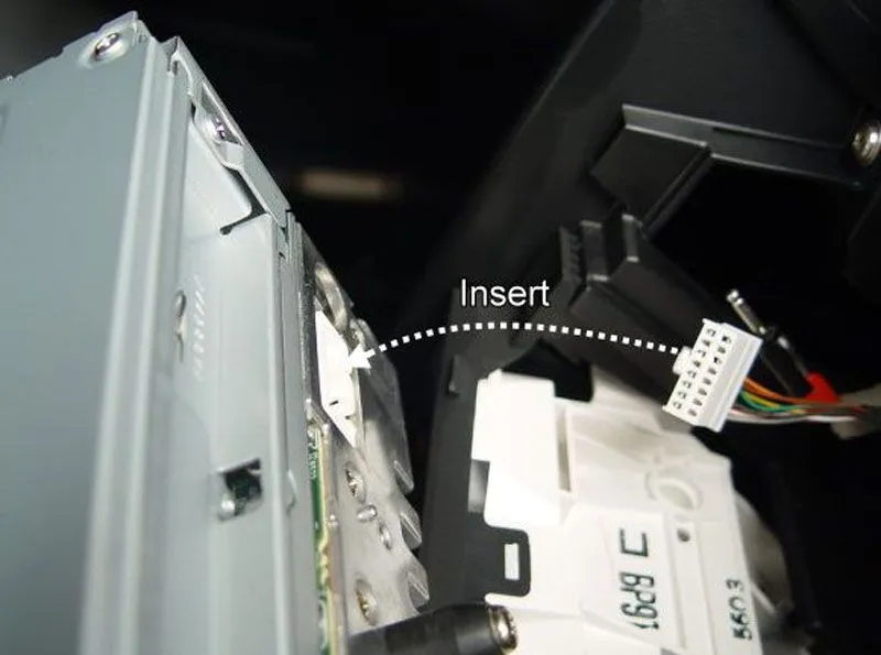 AL4A-radio rear.jpg