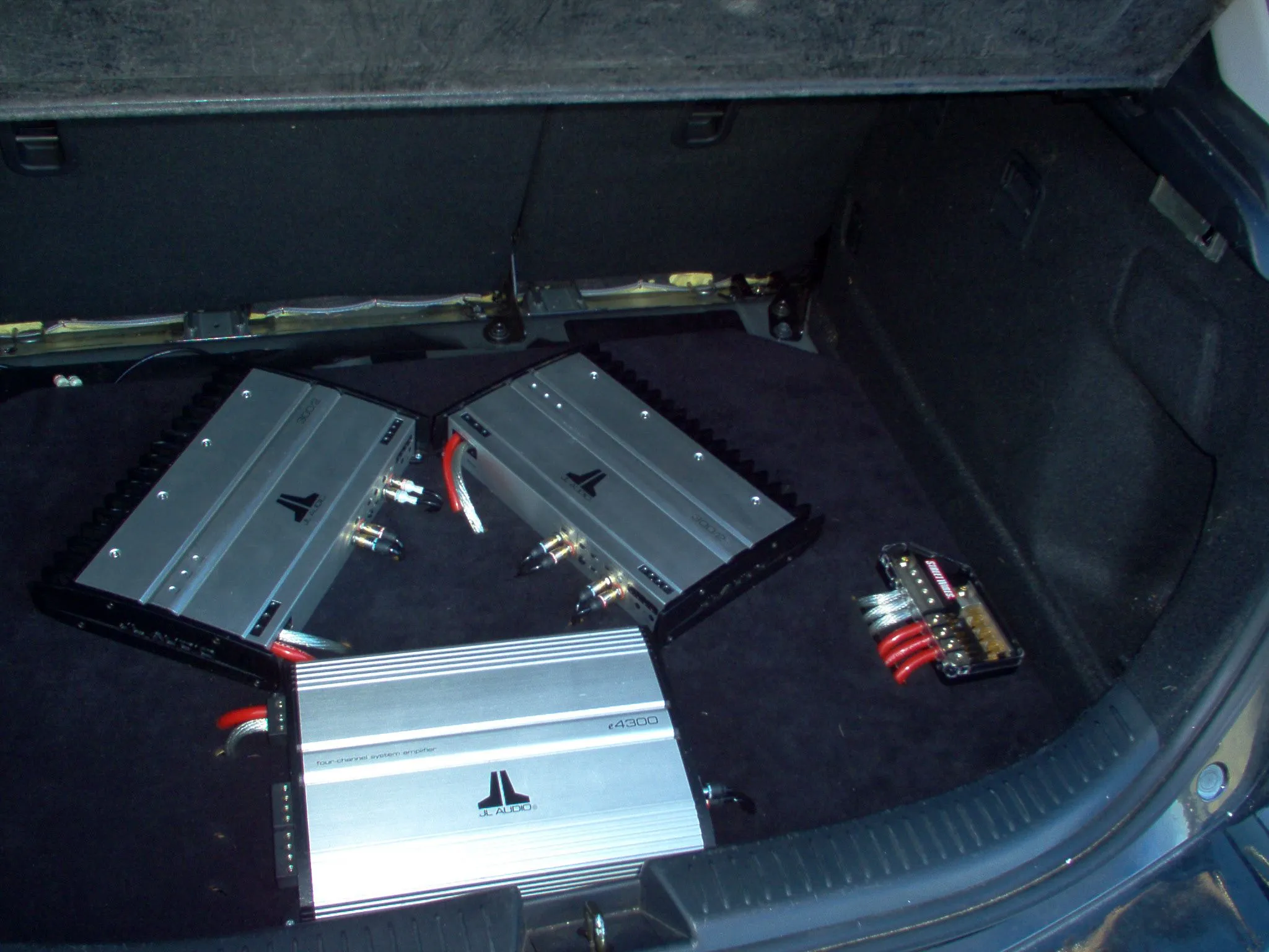 amp1.jpg