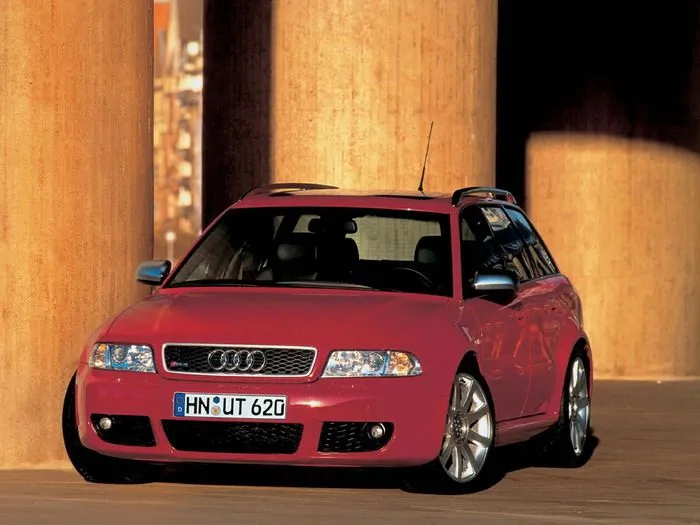 audi-rs4-avant-2000-4.webp