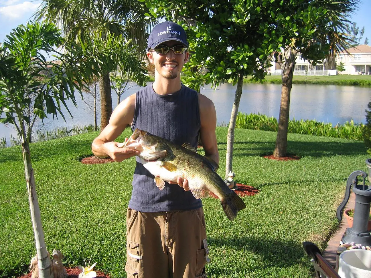 Bass7lbs23''_3.webp