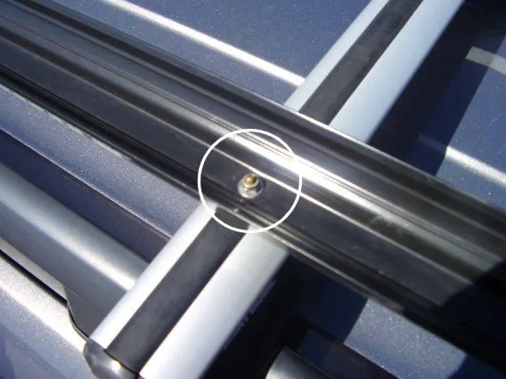 Bike Tray rear bolt.jpg