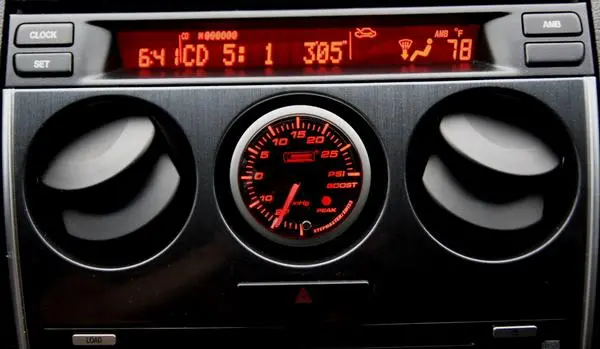 boost gauge 1.webp
