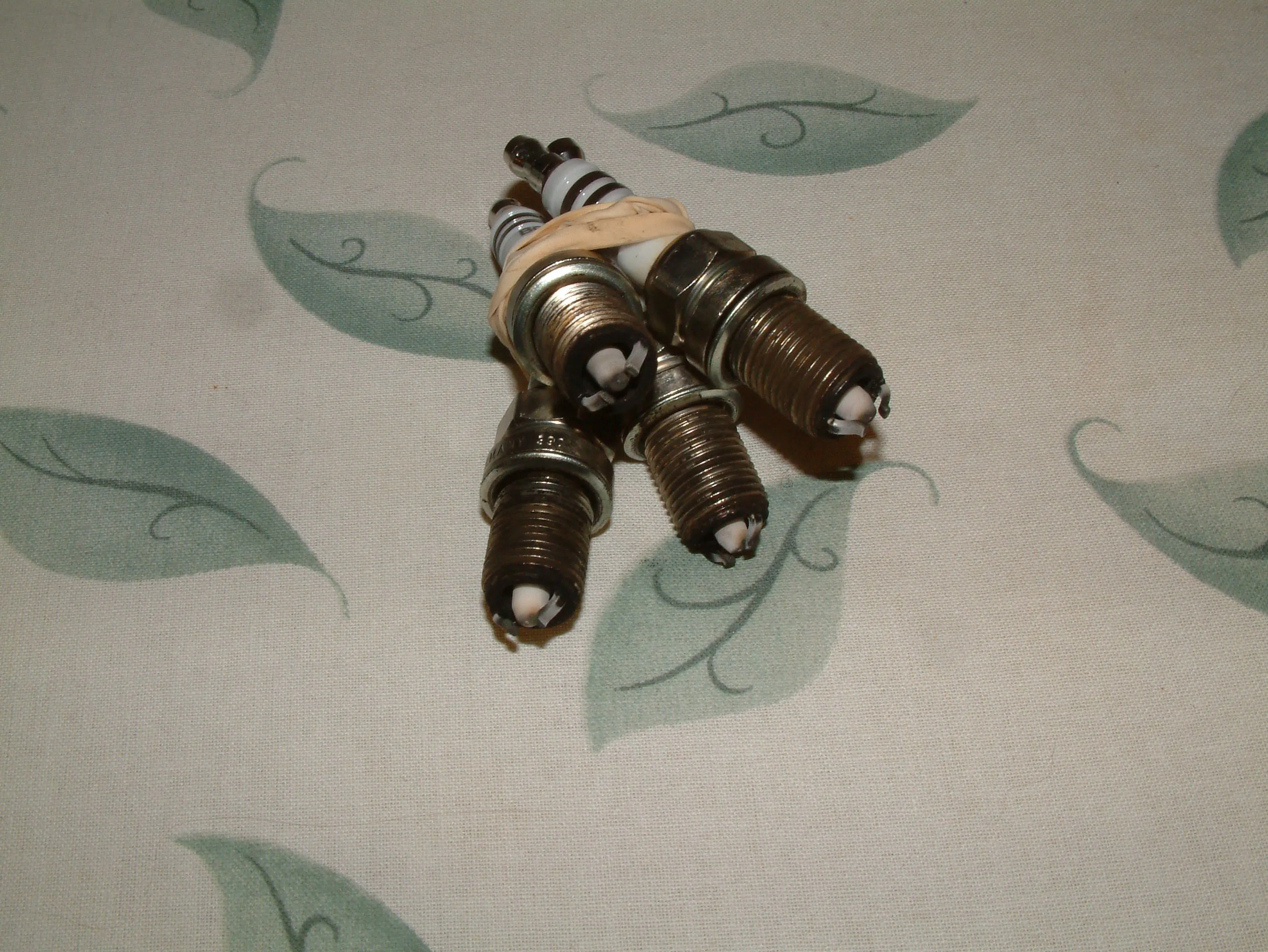 Bosch plugs.JPG
