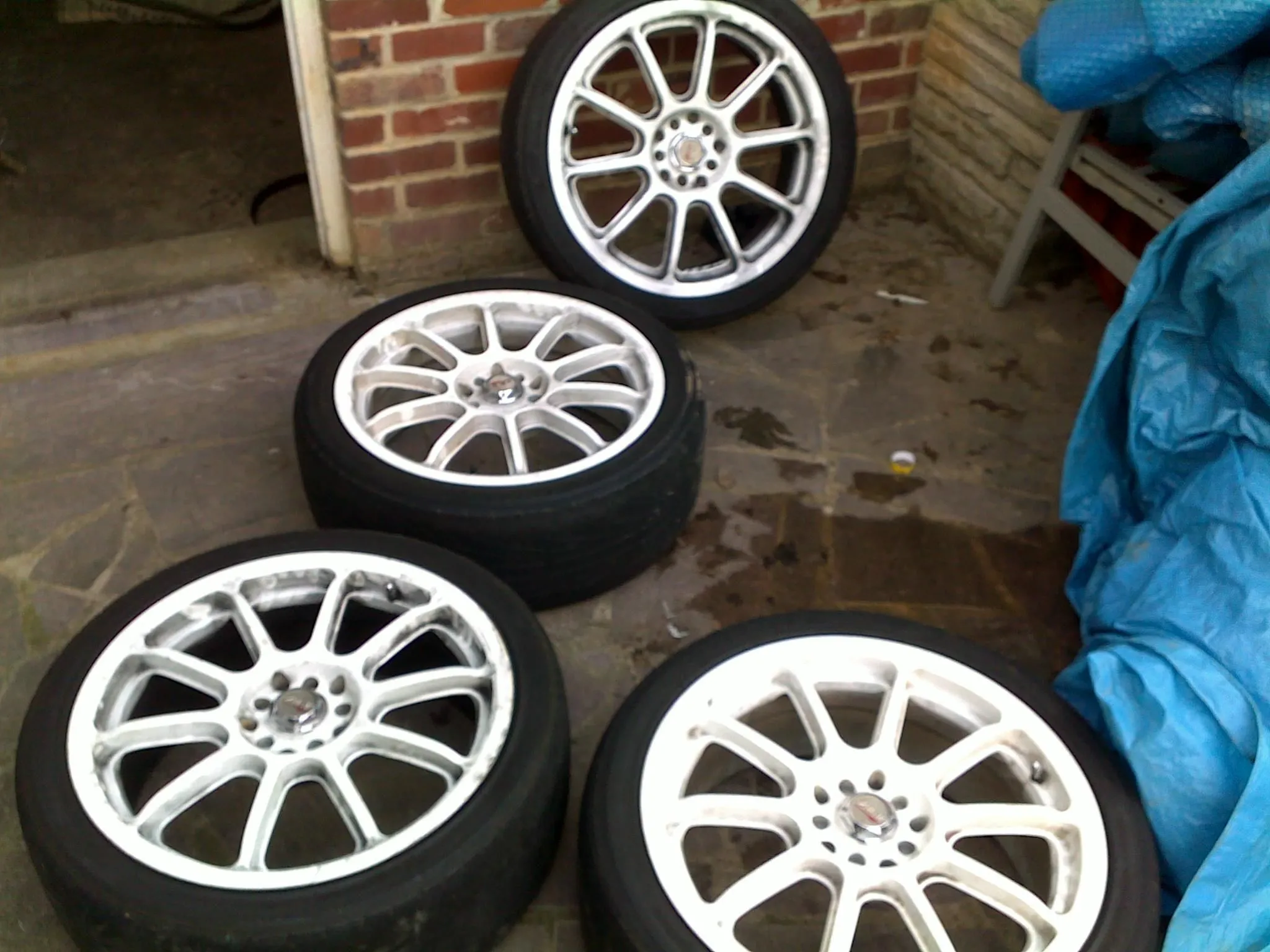 both sets o wheels 006.webp