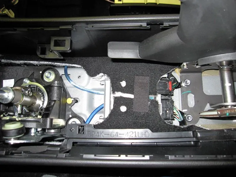 Center Console-ground wires.JPG