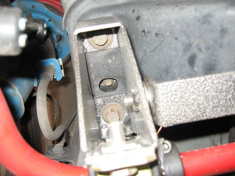 Clunk Bracket 4.jpg