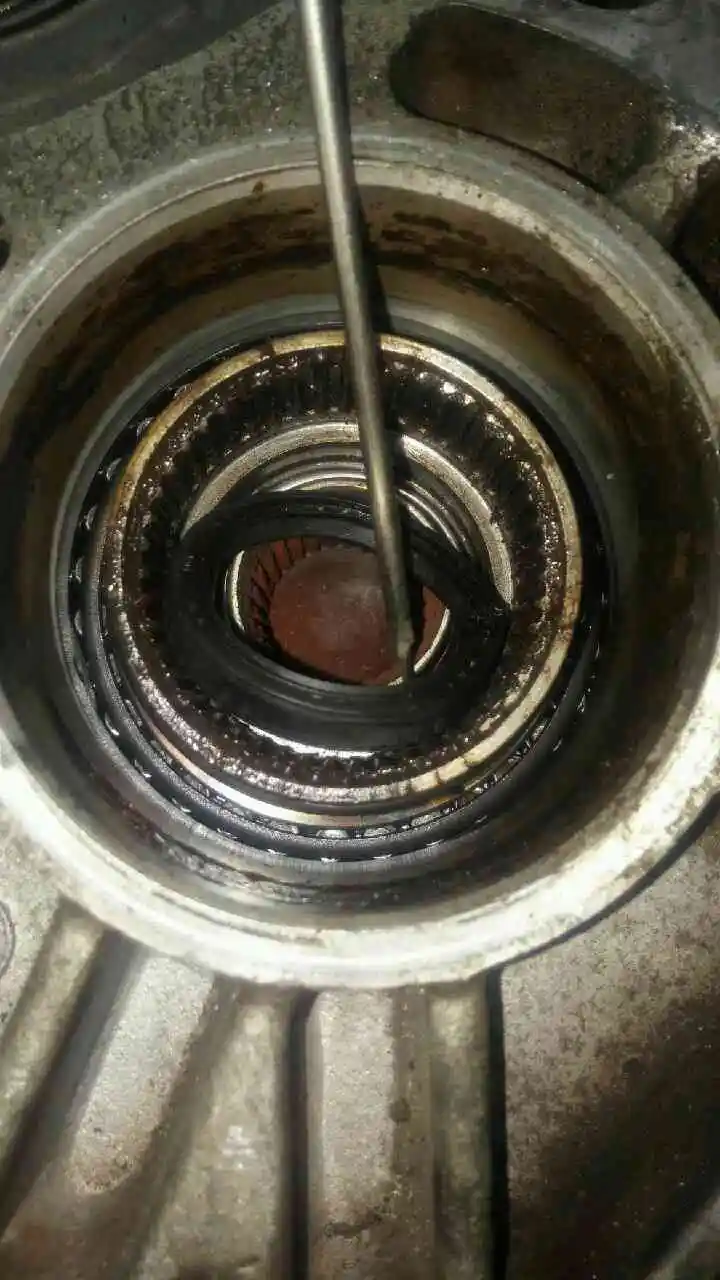 cx-9 oil seal 1.jpg