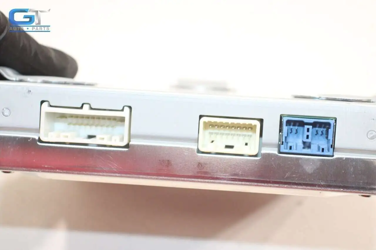 CX-90-Non-Bose-Audio-Amp-Pic2.jpg