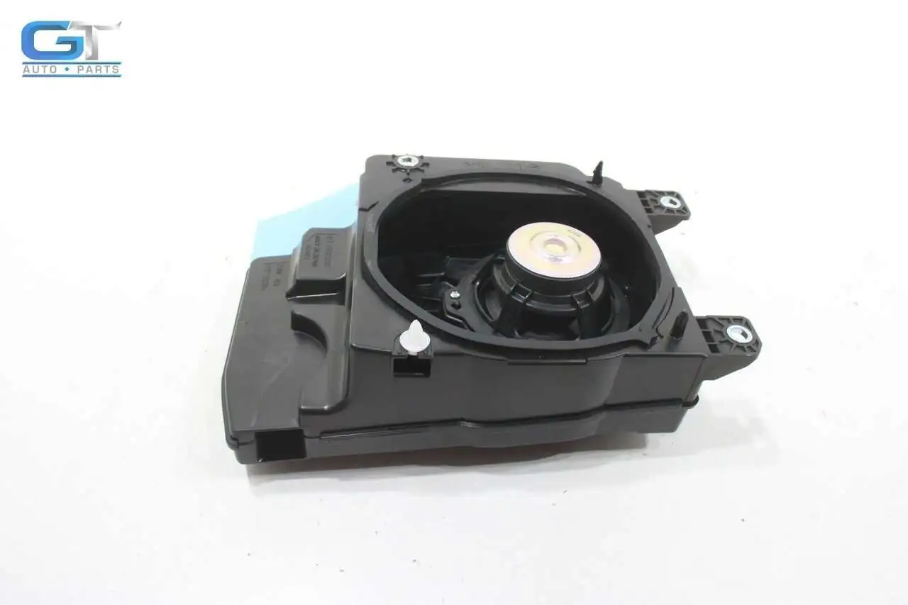 CX-90-Non-Bose-Front-Right-Speaker-Pic1.jpg