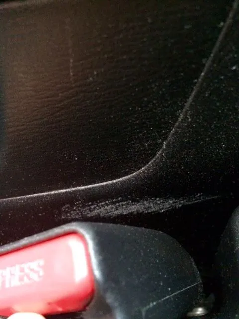 cx5seatbelt rub.jpg