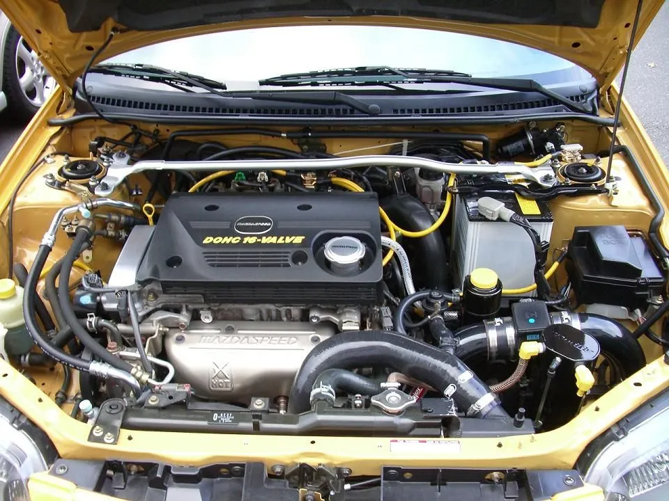 engine_bay12.JPG