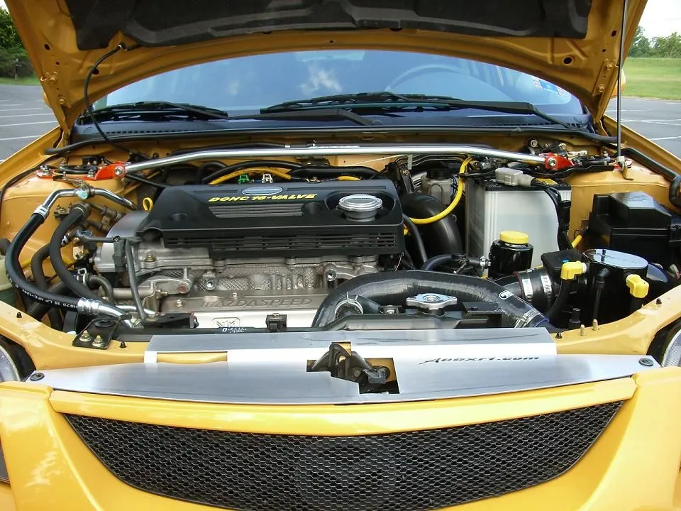 engine_bay16.webp