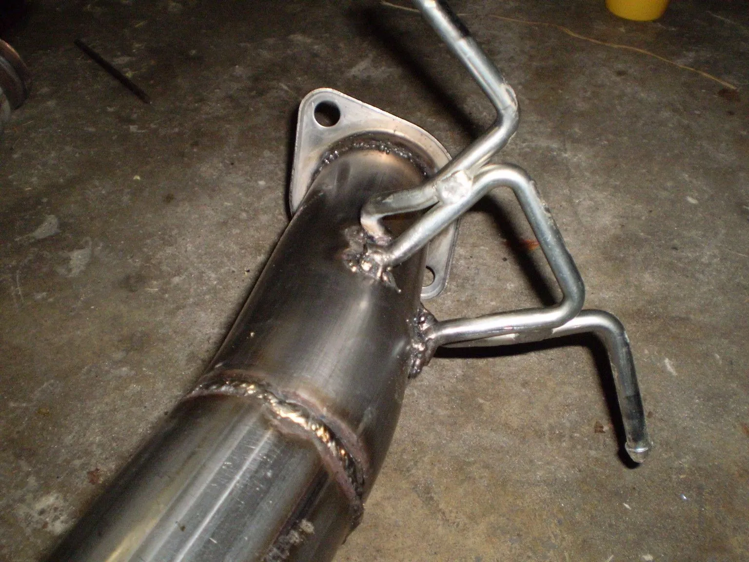 exhaust 001 (1536 x 1152).jpg