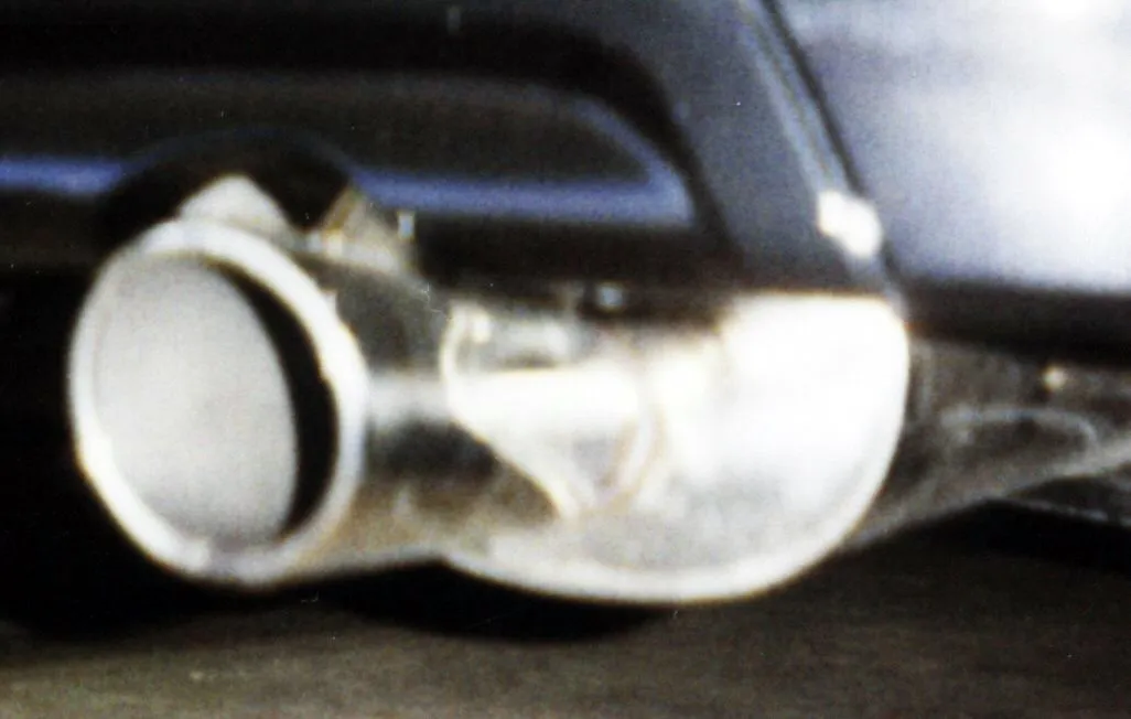 exhaust2.jpg