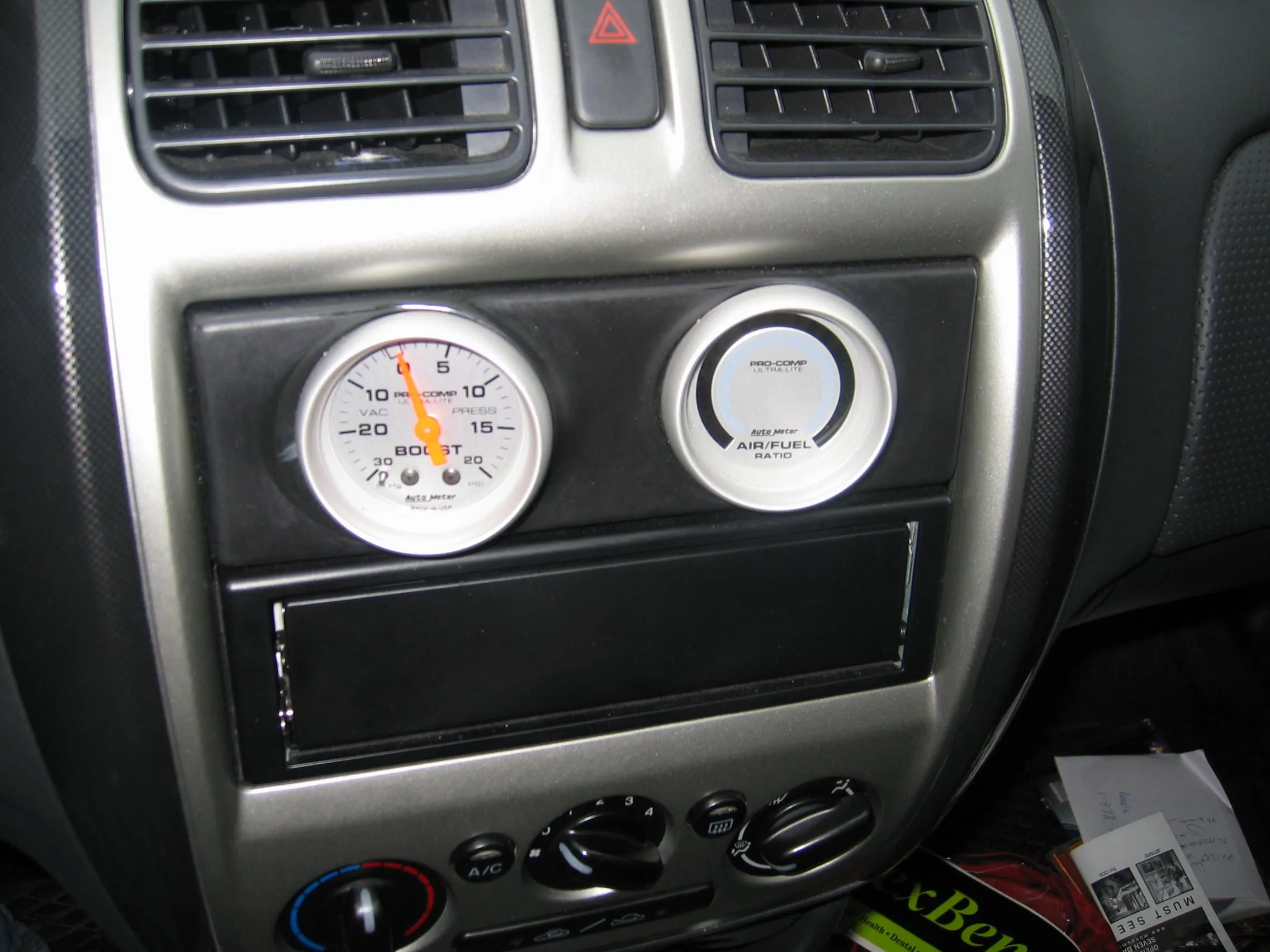 gauges 001.jpg