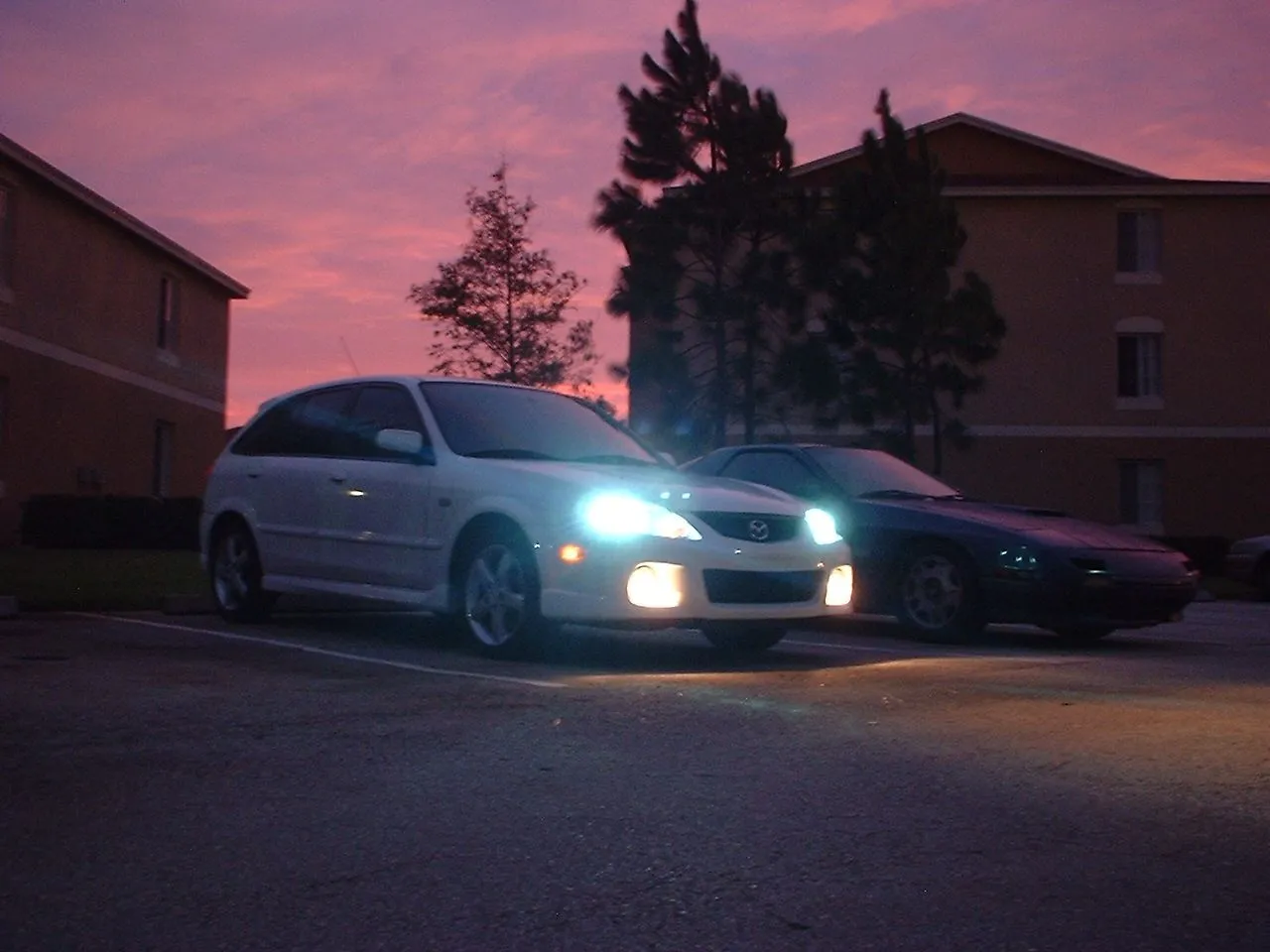 HID Dusk Front Left Far.webp