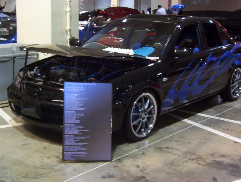 hin profile.jpg