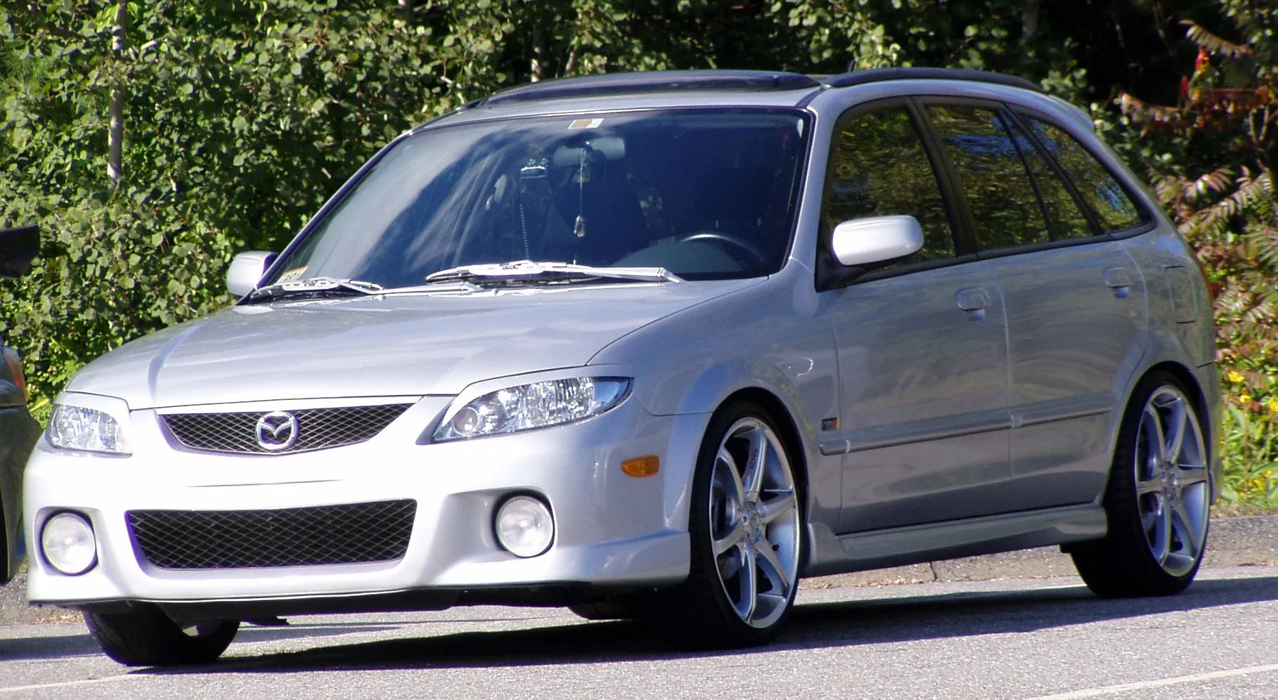 holly apt. and cars 023,1.jpg