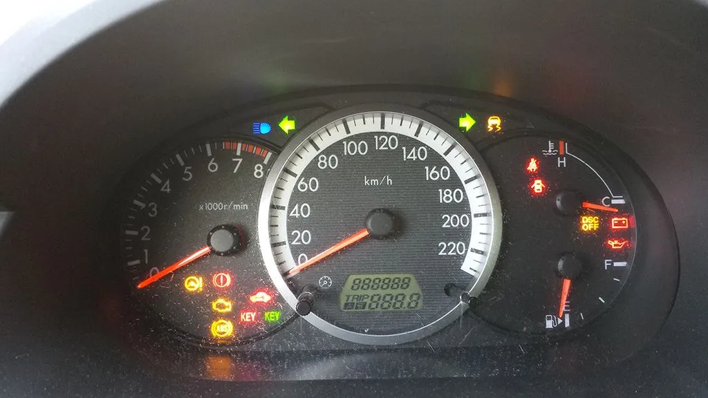 Instrument cluster M5.jpg