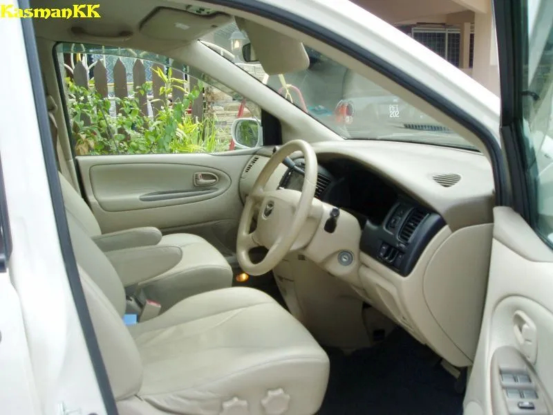 interior01.jpg