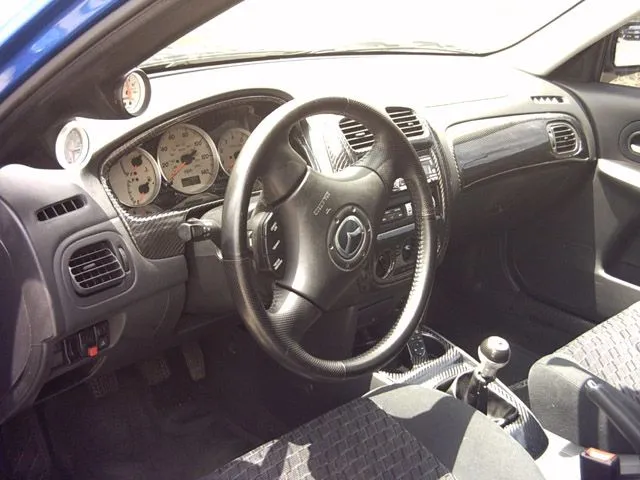 Interior_New_08MAY04.jpg