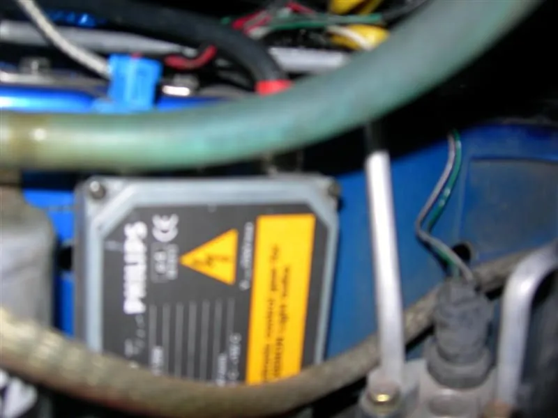 Jan 19 2007 hid ballasts 004 (Medium).jpg