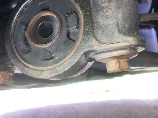 LCA bushing 1.jpg