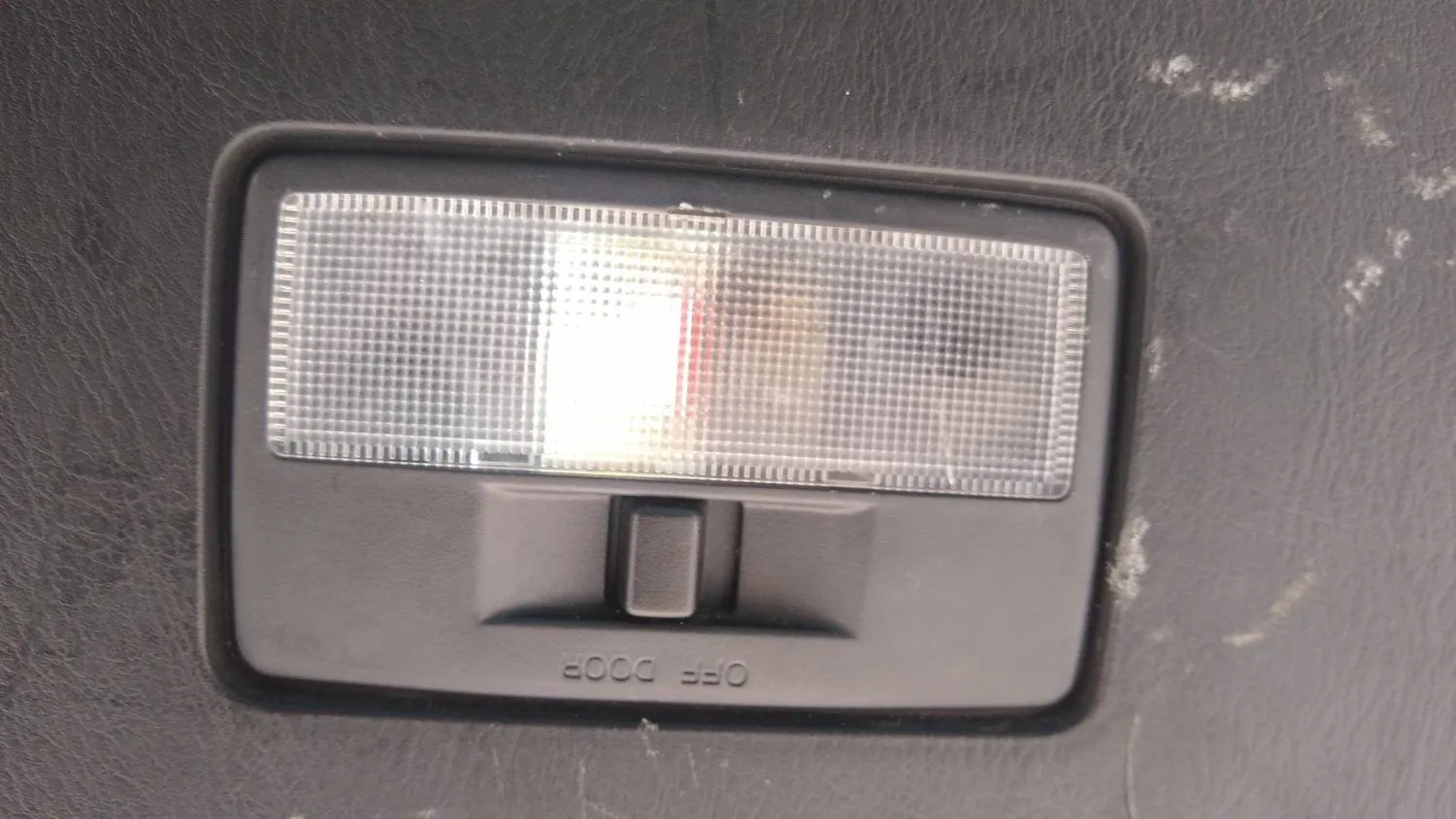 lift gate light II.jpg
