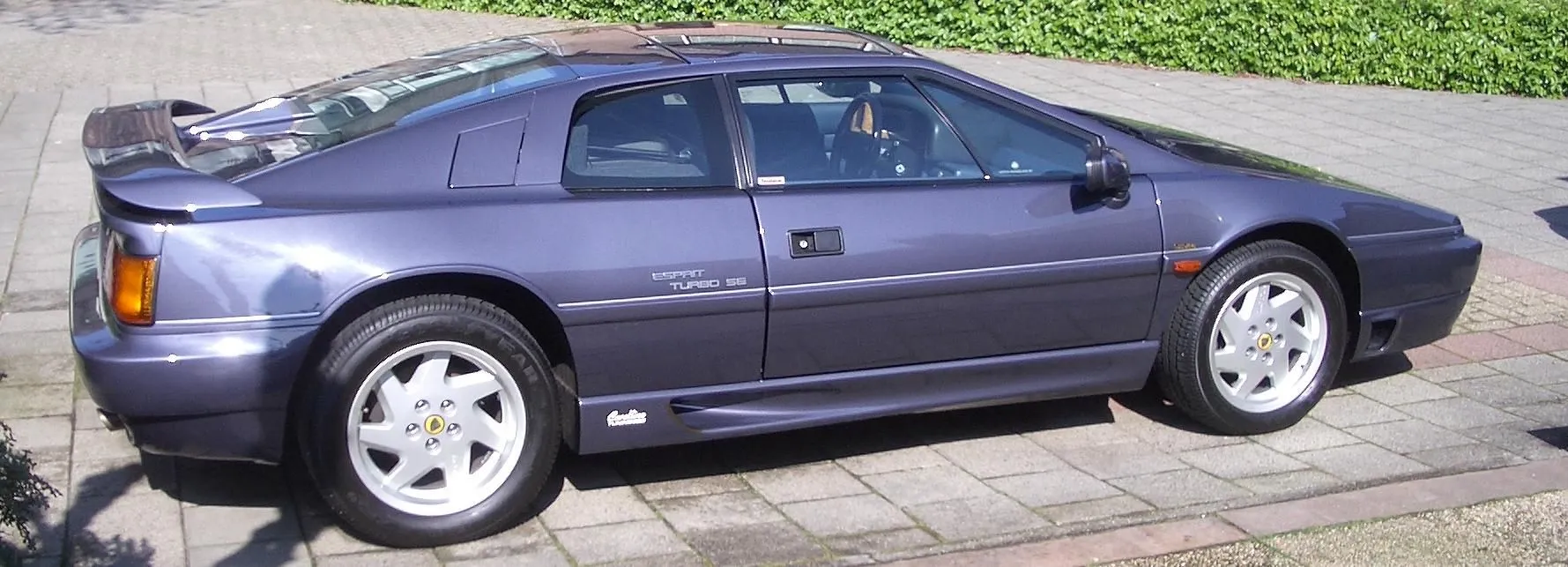 Lotus Esprit (2) JPG small (2).webp