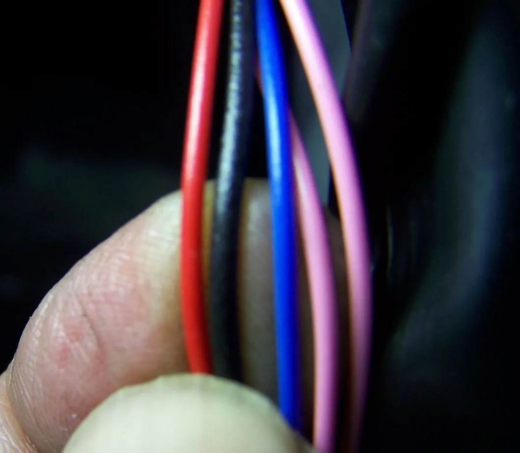 Lower connector wires.JPG