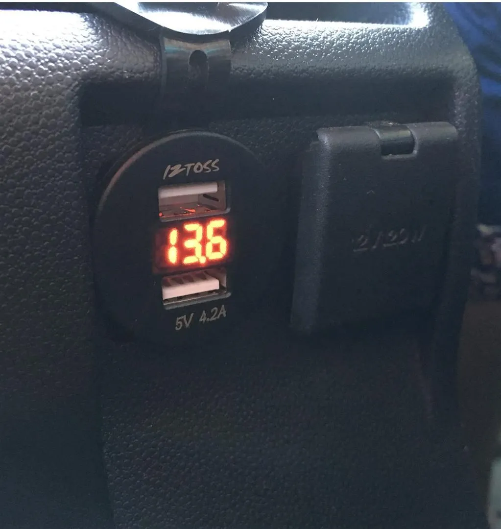 M5-USB_Charger.JPG