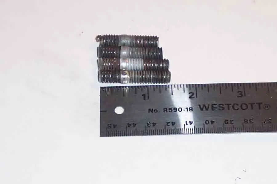 Manifold Studs.jpg
