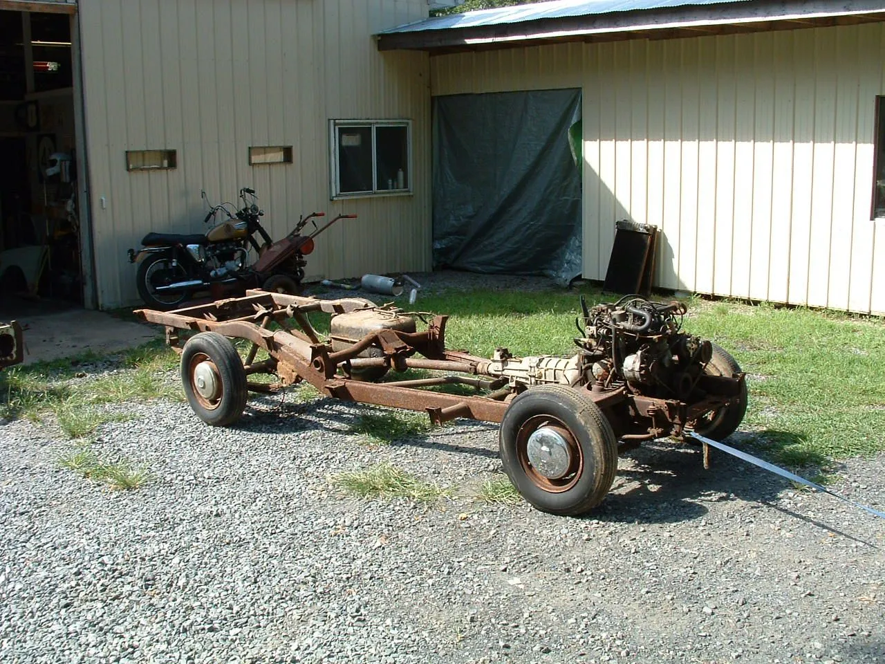 Mazda 1200 chassis 2.JPG