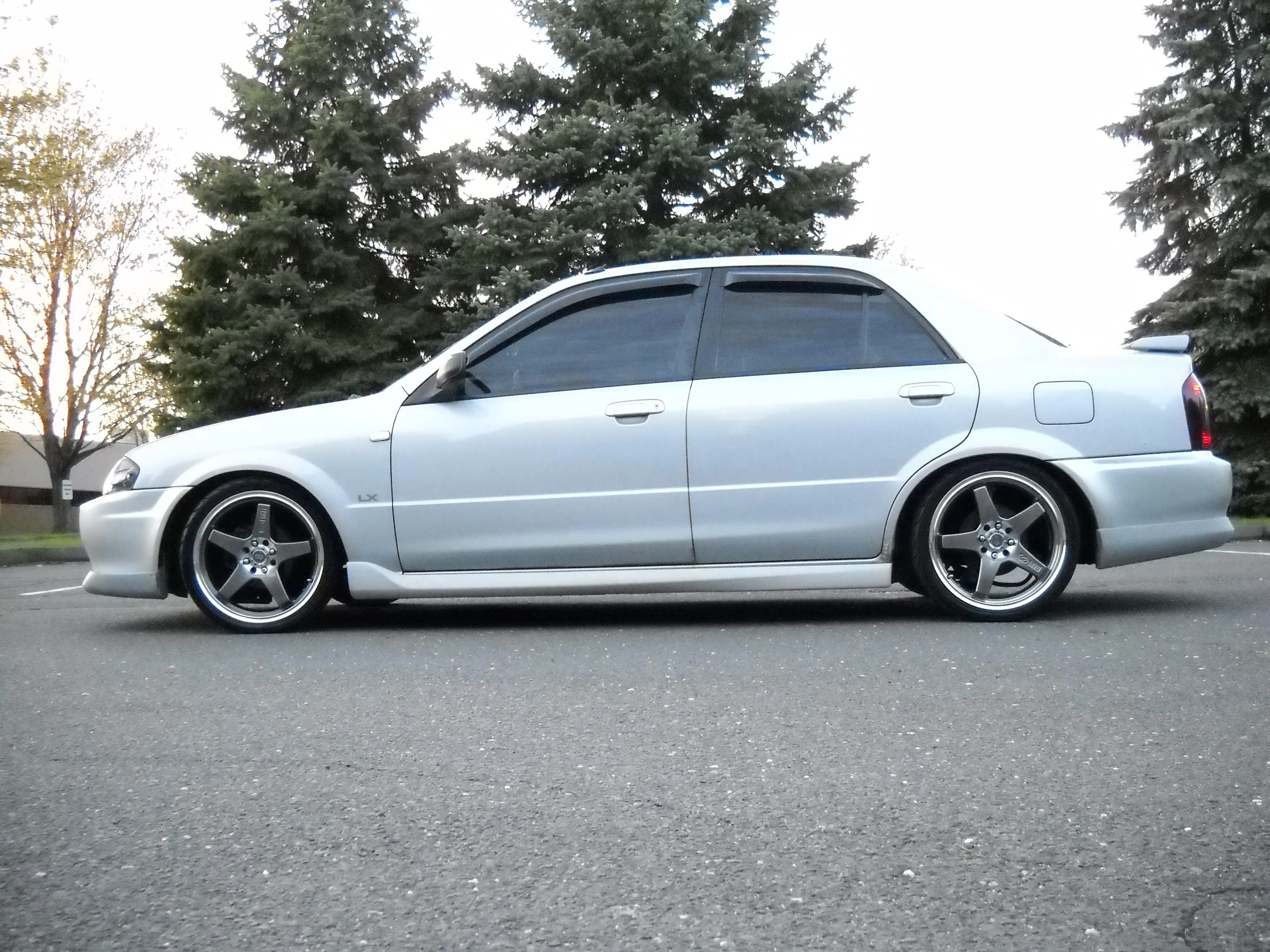 mazda 1215.jpg