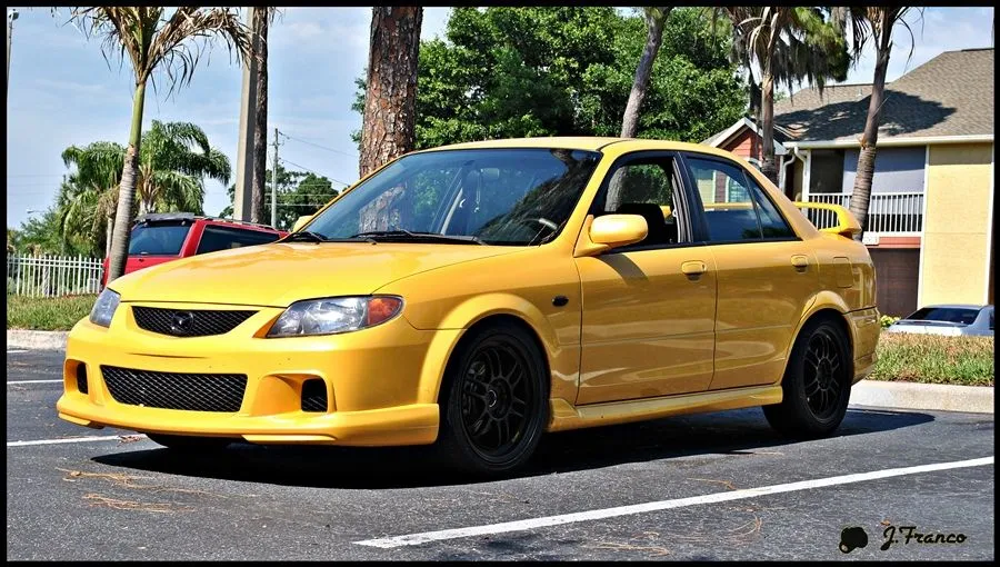 mazda 2.jpg