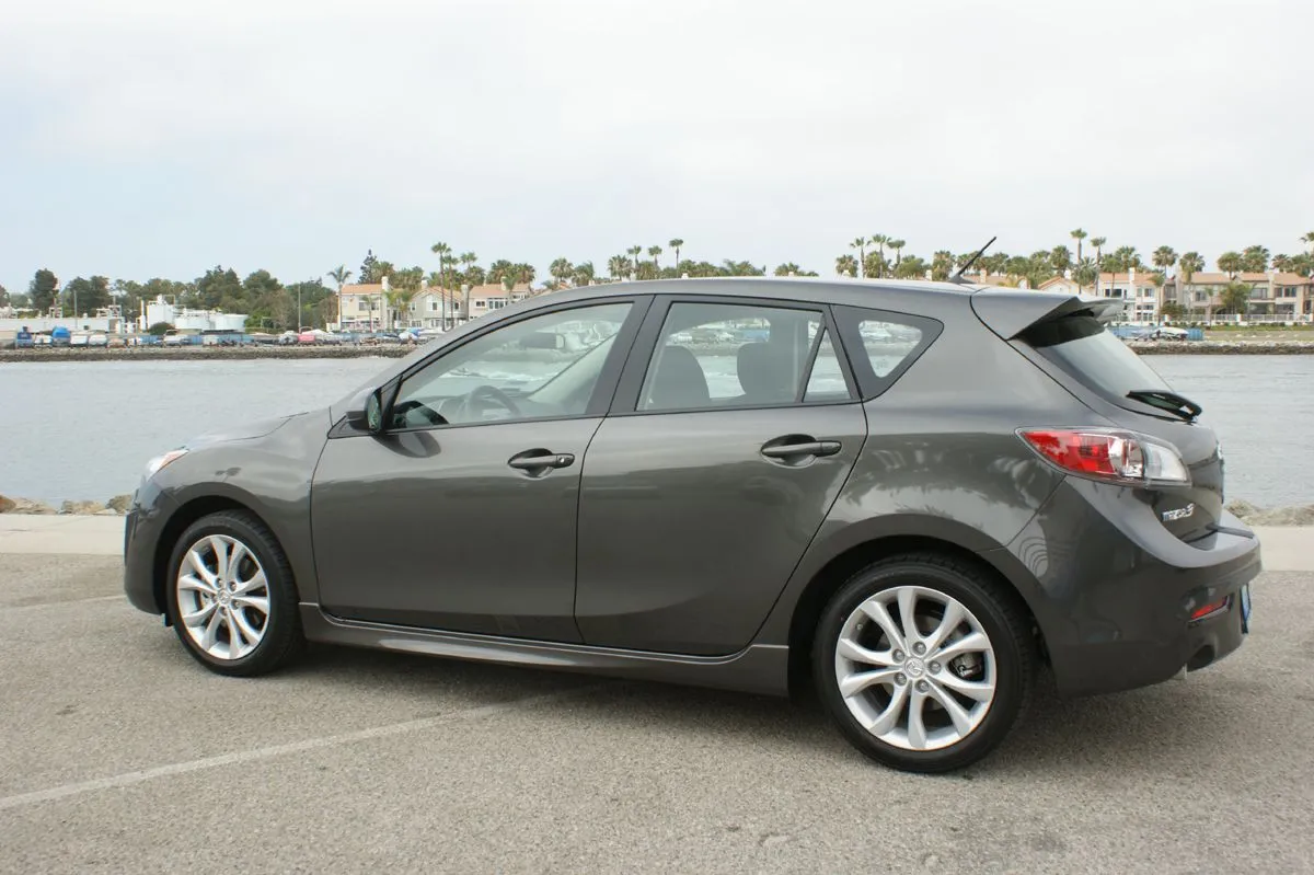 mazda 2.jpg