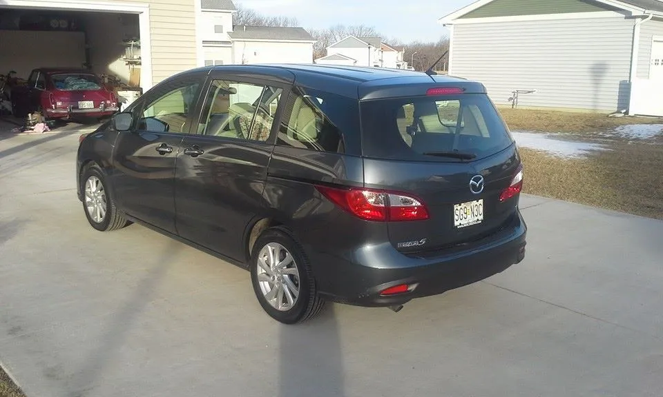 mazda 5-4.jpg