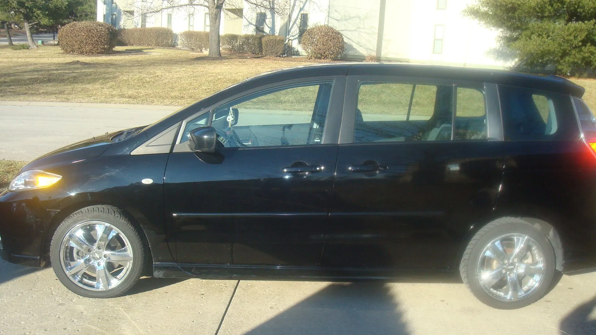 Mazda 5 pics 2 001.jpg