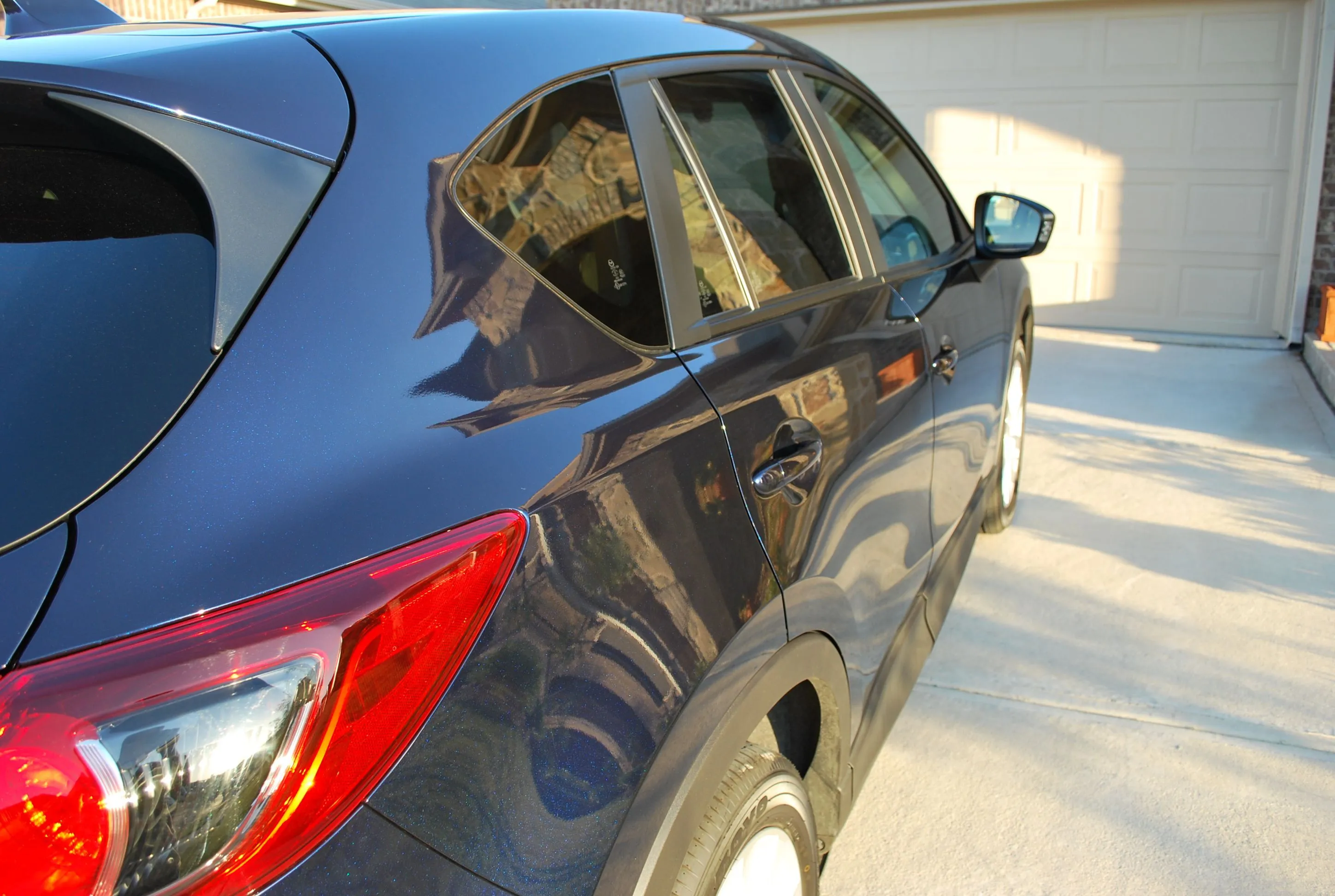 Mazda CX-5ExteriorSideProfile.jpg