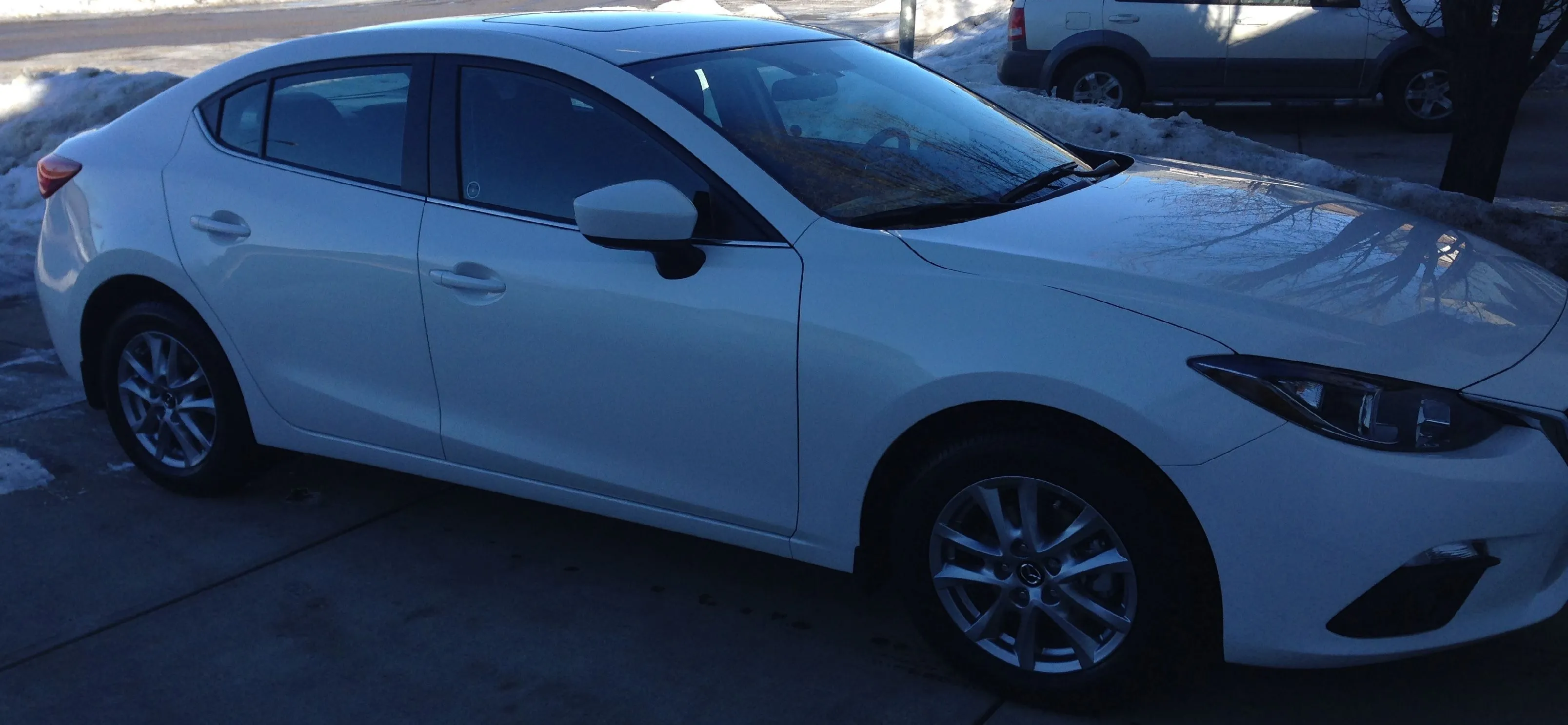 mazda2.jpg