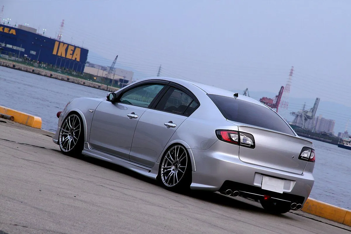 mazda3-axela.jpg