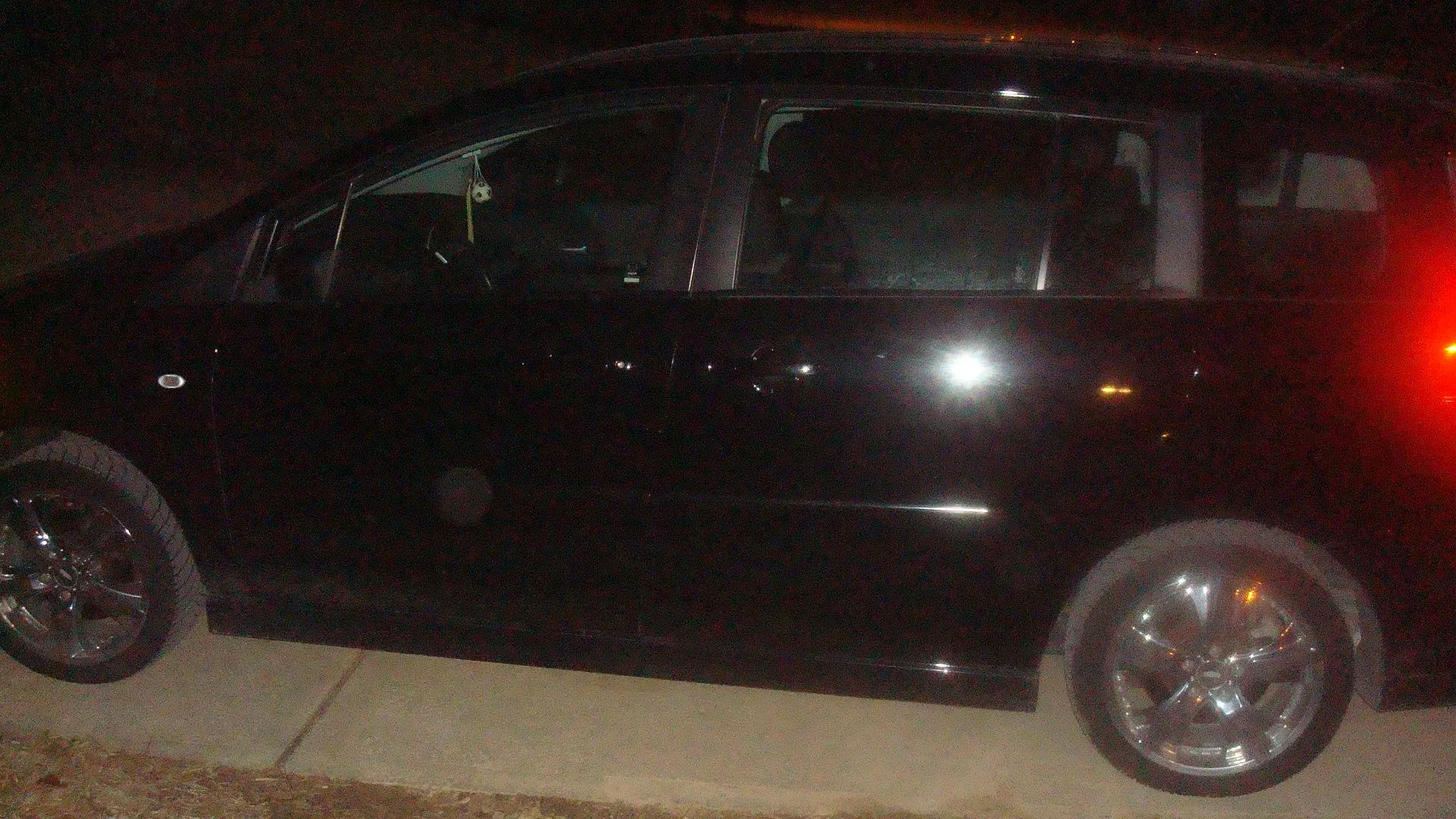 MAZDA5 002.jpg