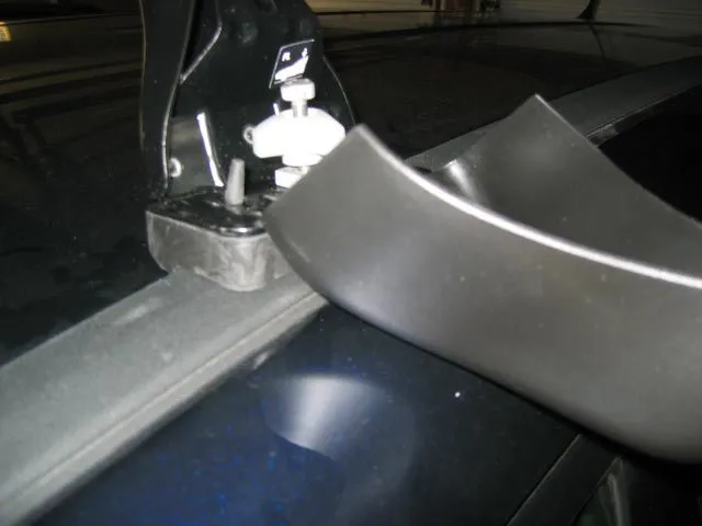 mazda5_thule_cargo_jan_31_2008_rack.jpg 001.jpg