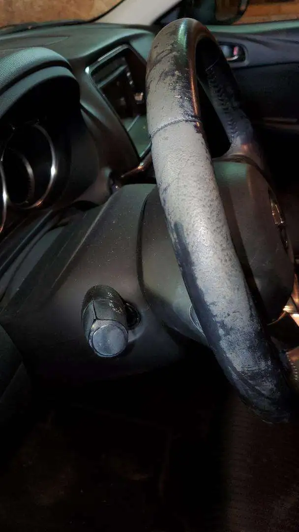 Mazda6 Steering Wheel 5.jpg
