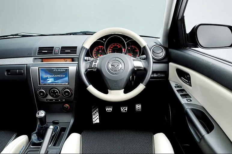 mazda_3_21.jpg
