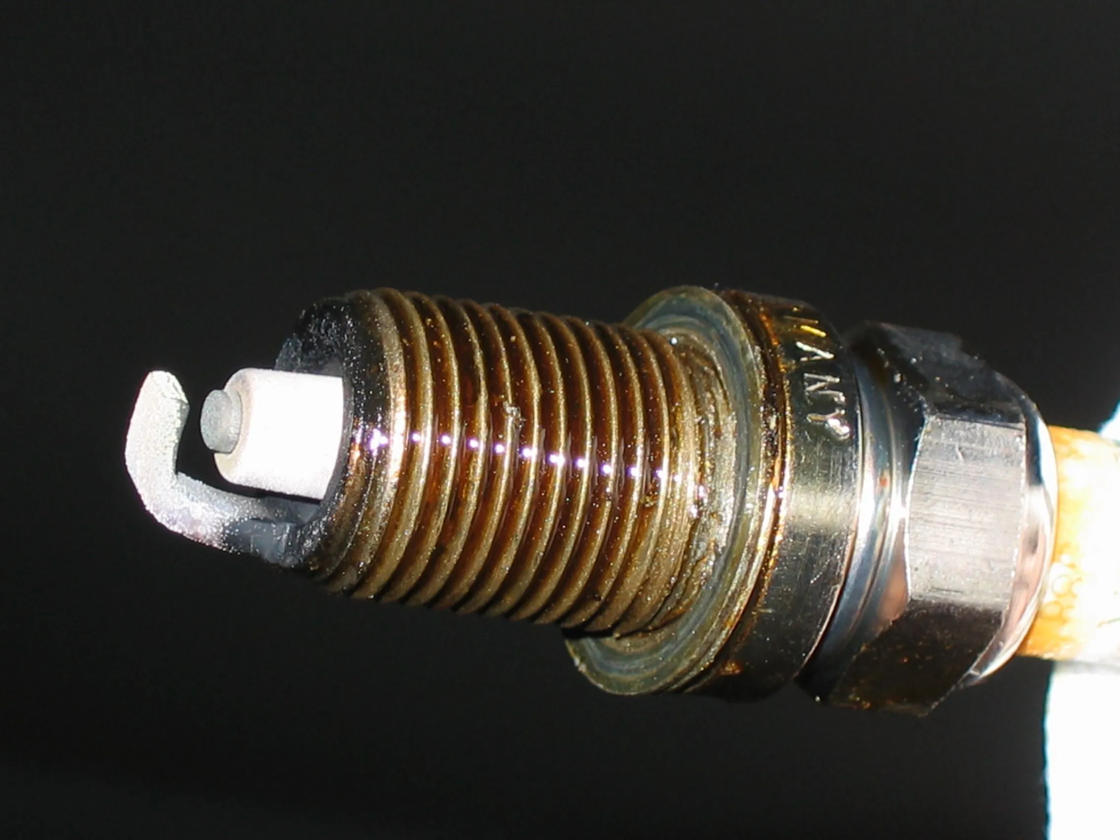 oily_threads.jpg