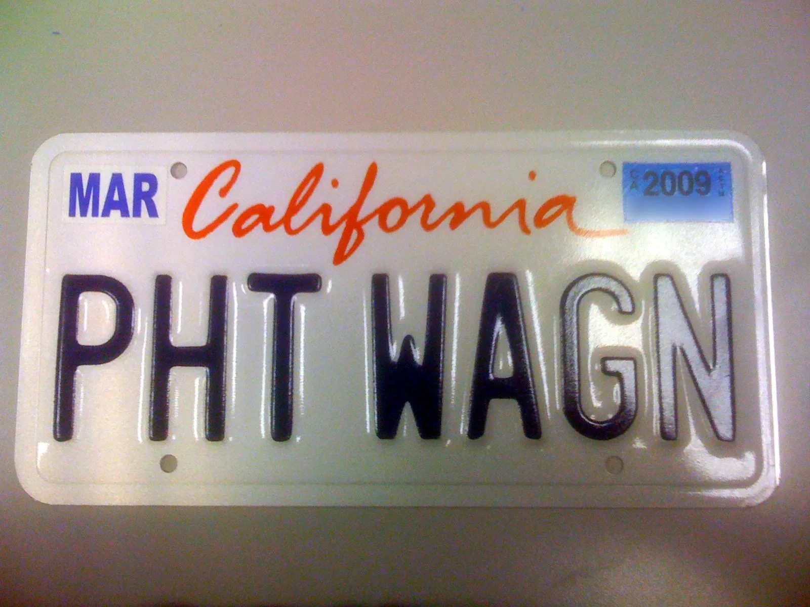 PHTWAGN.jpg