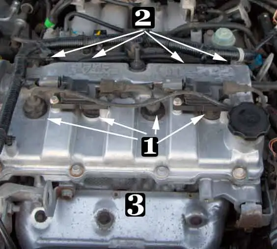 protege_LX_2003_engine.jpg