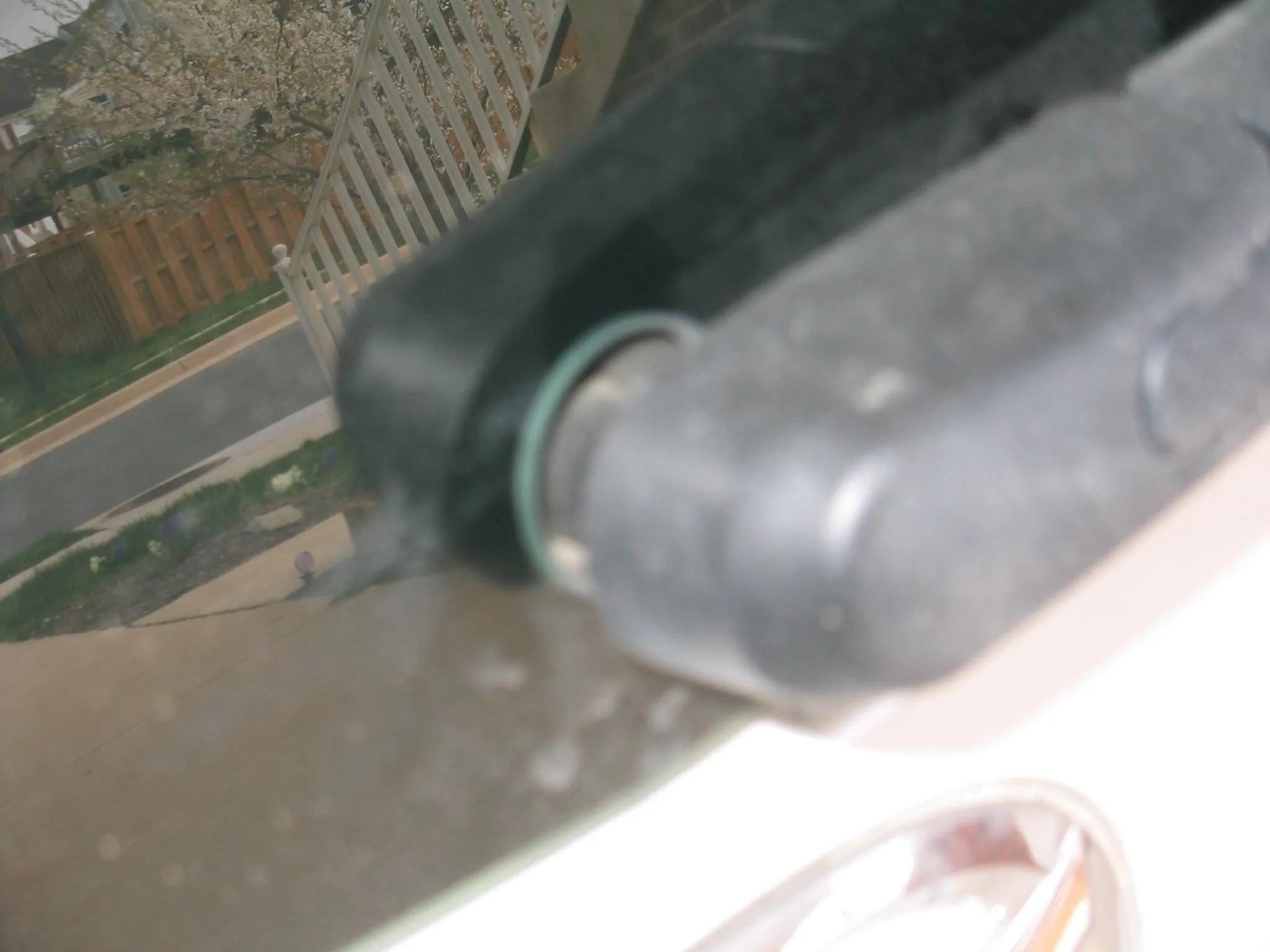 rear wiper arm.JPG