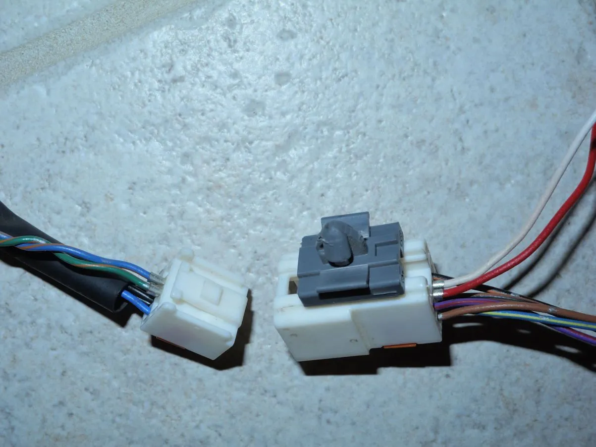 right tweeter pins2.webp